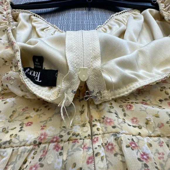 Trixxi Butter Yellow Floral Dress Medium Puff Sleeve Babydoll Sheer Overlay * - Picture 11 of 11